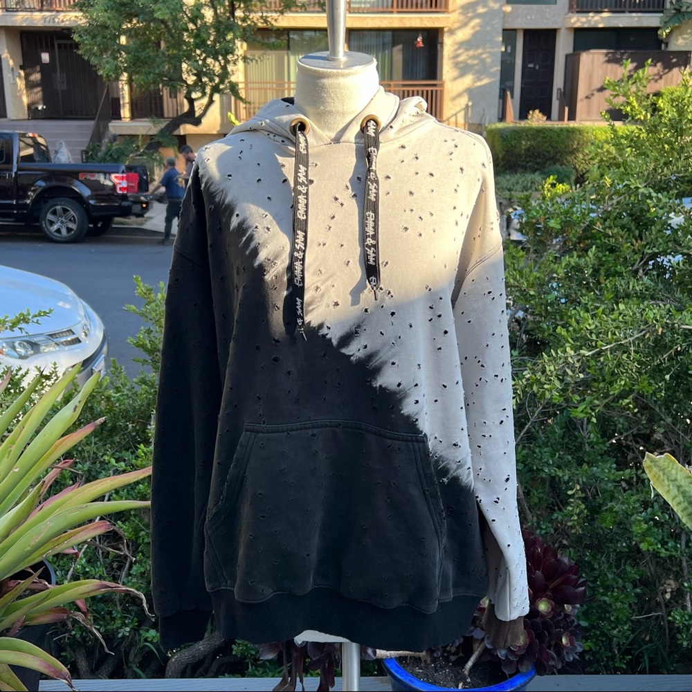 EMMA & SAM Distressed Color Blocked Hoodie Size Medium Unisex